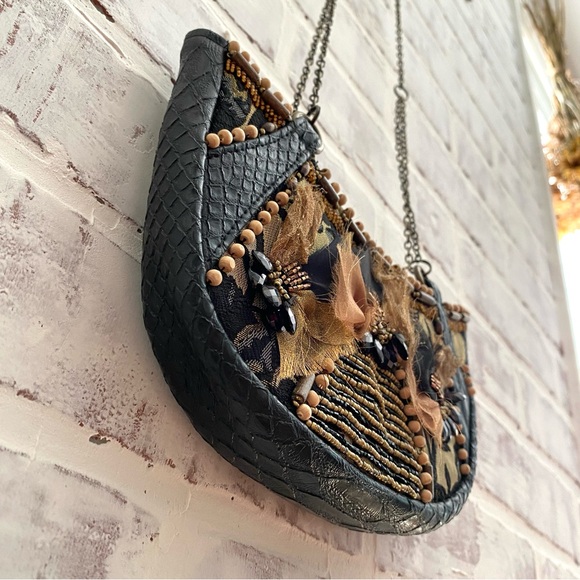 Mary Frances • Half Moon Crocodile Leather Beaded Crossbody Clutch • Vintage - Picture 4 of 15